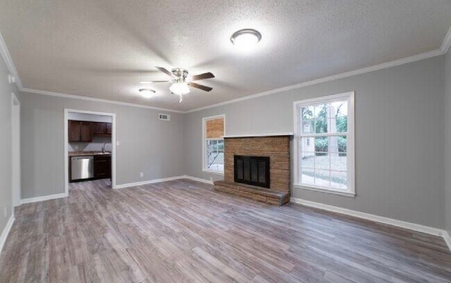 Sala de estar principal - 1728 Forrest Dr