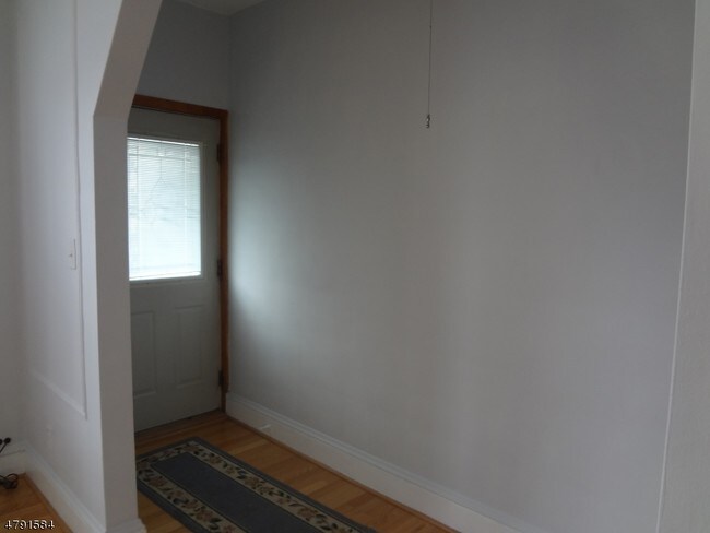 Building Photo - 24 Onyx Ct