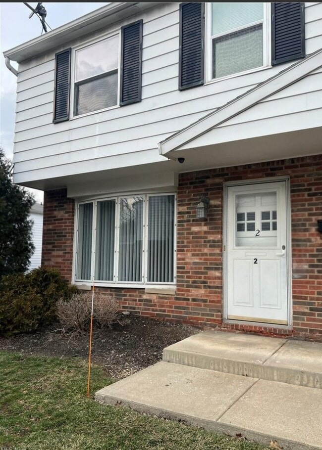 Building Photo - 6490 State Rd