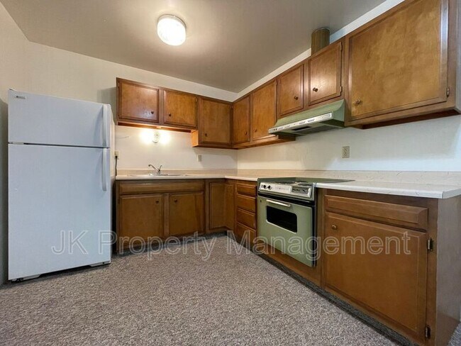 Building Photo - 1110 2nd Ave S