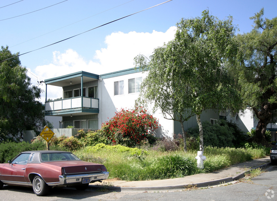 Building Photo - 222 Marina Vista Ave