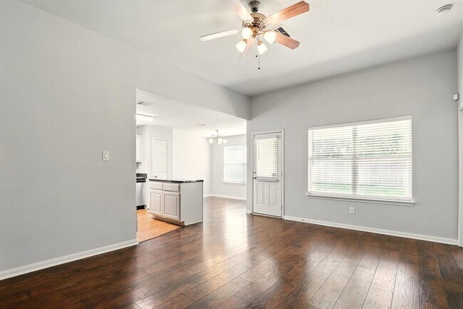 Foto del edificio - 4006 Enclave Mist Ln