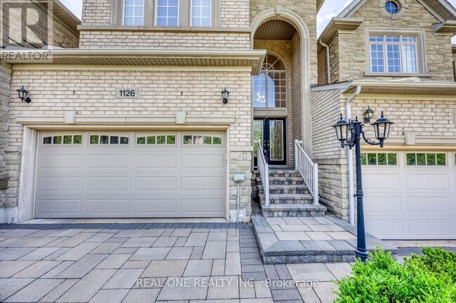 Building Photo - 1126 Woodington Ln