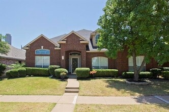 Building Photo - 4207 Sarasota Ln