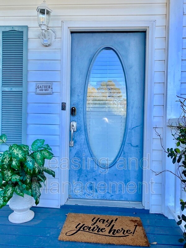 Foto del edificio - 796 Harbor Pl Dr