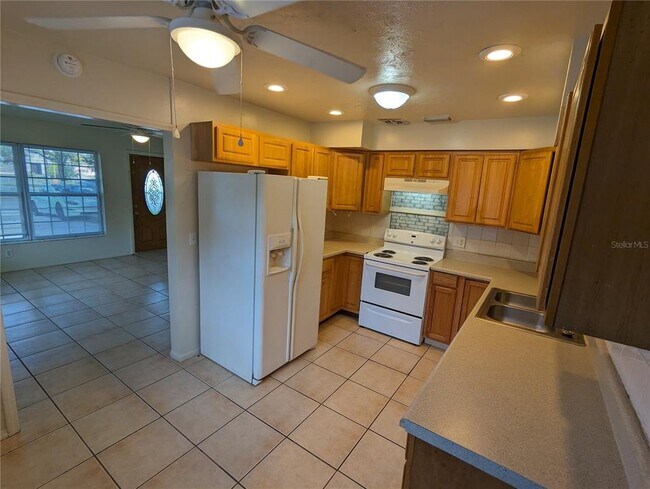 Building Photo - 7101 65th Way N