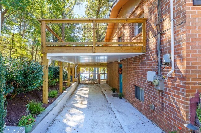 Foto del edificio - 5580 Williams Shores Dr