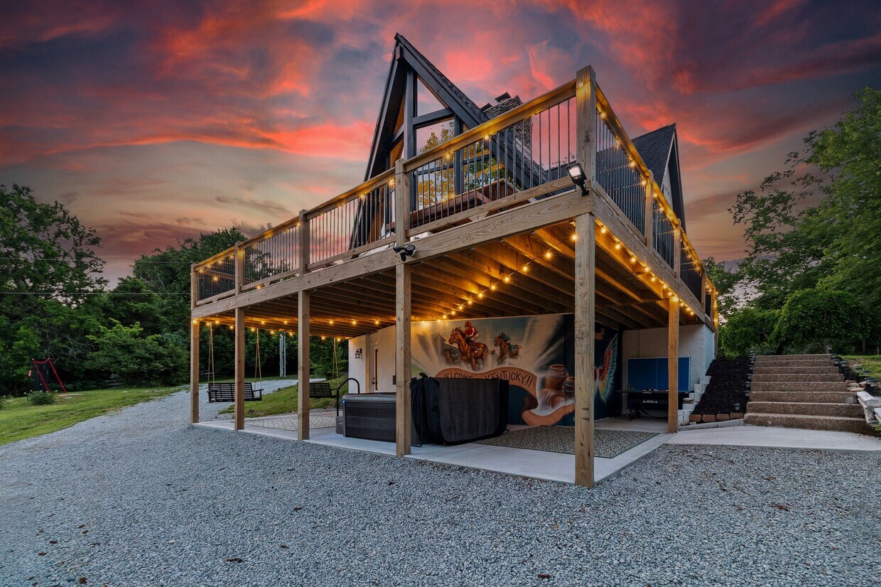 1407 Robertson Dr, Crestwood, KY 40014 House Rental in Crestwood, KY