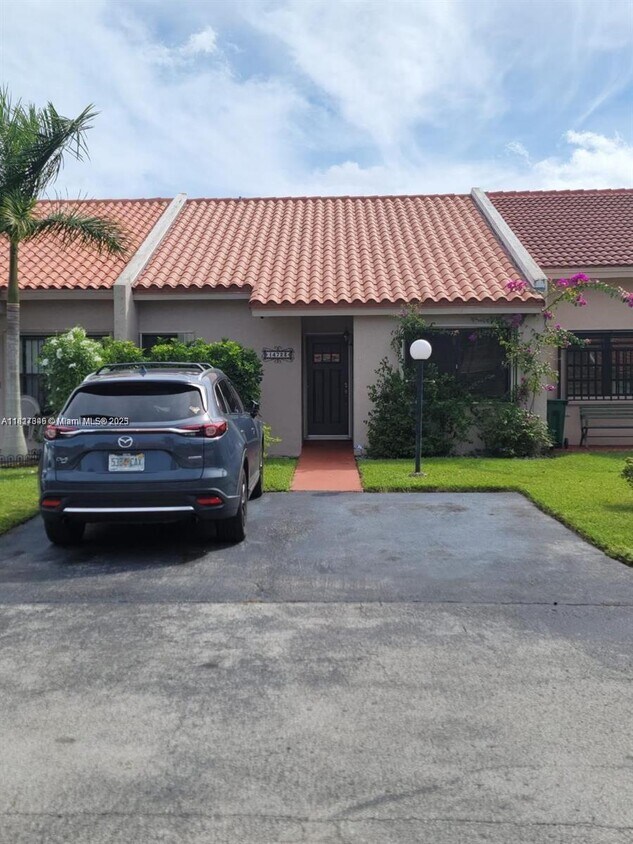 Foto principal - 14723 SW 61st Terrace