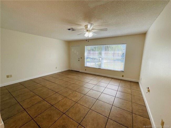 Building Photo - 2031 SE Jackson St