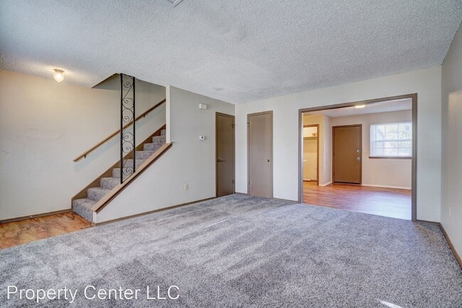 Building Photo - 2 br, 1.5 bath House - 2629 Elwood Drive