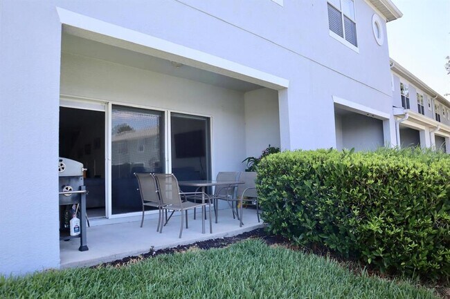 Foto del edificio - 9395 Flowering Cottonwood Rd