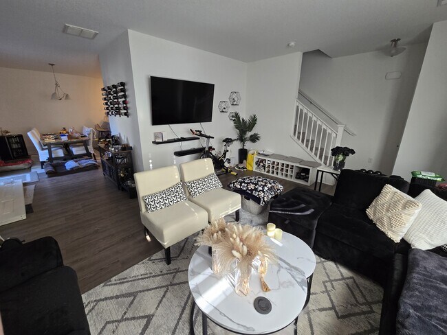 Foto del edificio - 5101 Cora Anne Ln