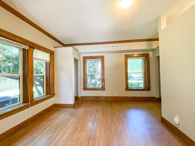 Foto del edificio - 304 Welch Ave