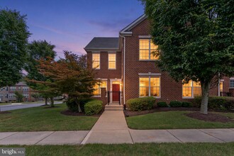 Building Photo - 5215 Barons Delight Dr
