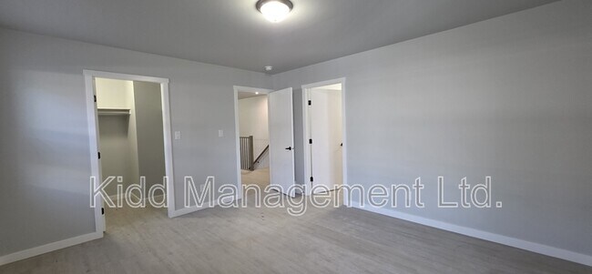 Photo du bâtiment - 6285 Monterey Rd