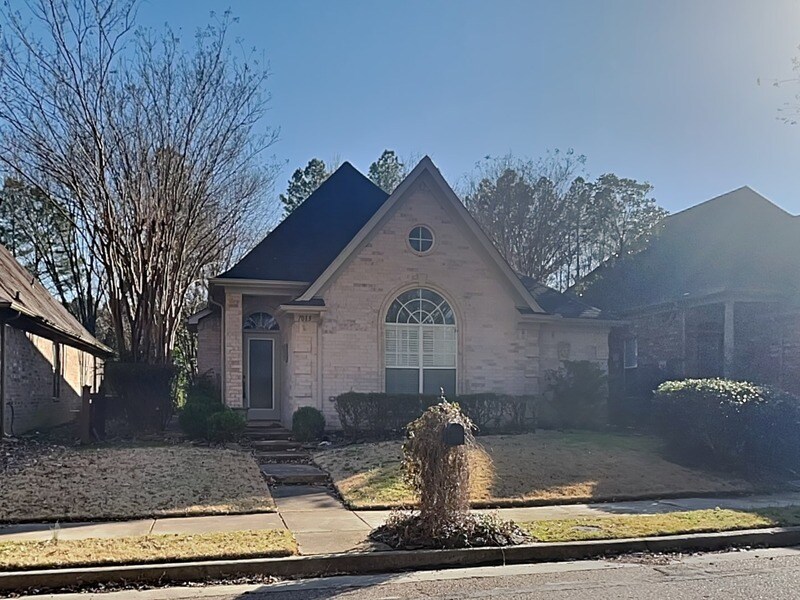 Primary Photo - 7015 Parkbrook Ln