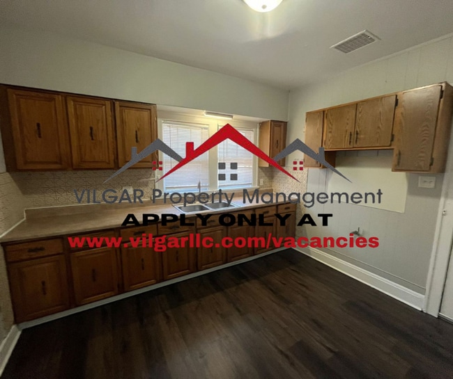 Building Photo - 4834 Euclid Ave