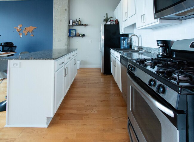 Foto del edificio - 50 E 16th St