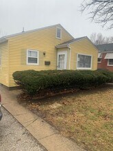 Building Photo - 1218 E Lenox Ave