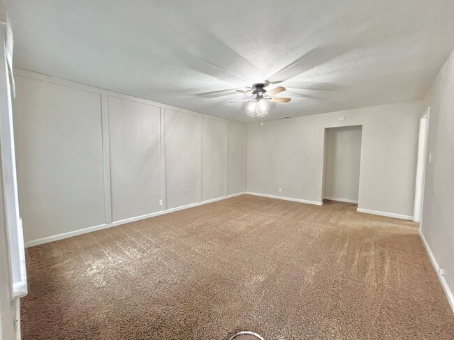 Photo - 1803-1805 Madrone Avenue Apartment