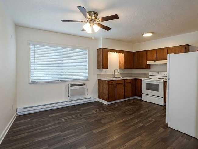 Foto del edificio - HUGE peaceful unit in Fruitland