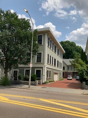Building Photo - 190 Prospect St