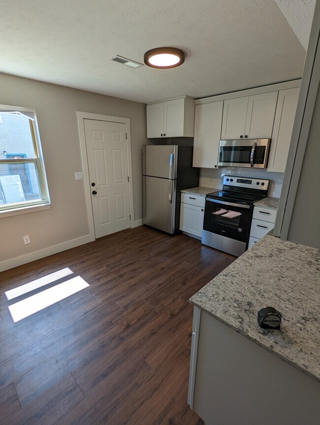 Building Photo - 630 East Bain Street, Unit 626