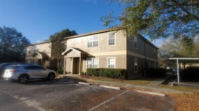 Building Photo - 5915 Brickleberry Ln