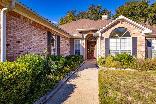 Foto del edificio - 813 Magnolia Bayou Blvd