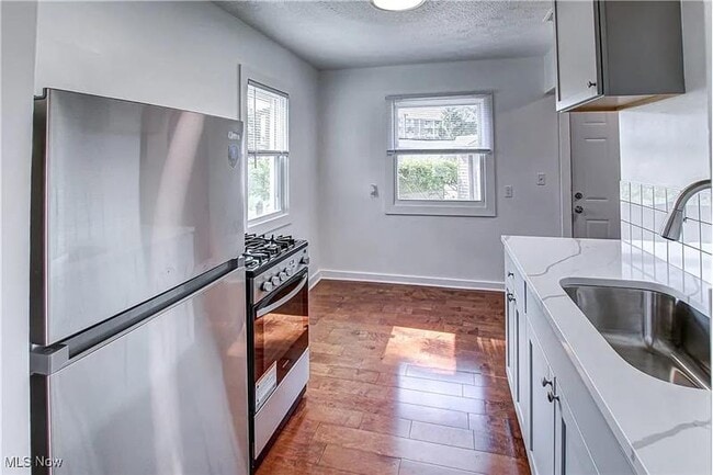 Building Photo - 12413 Matherson Ave