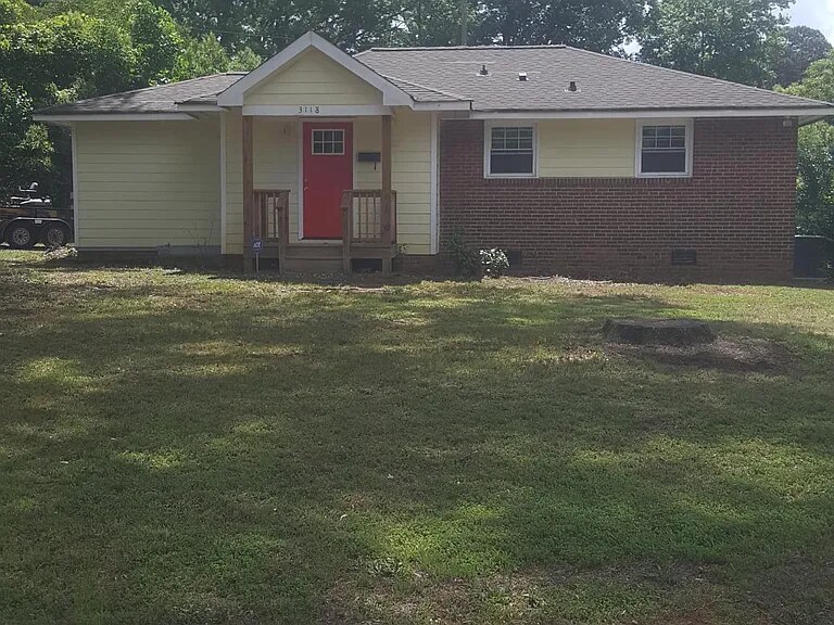 Foto principal - 3118 Eastwood Dr