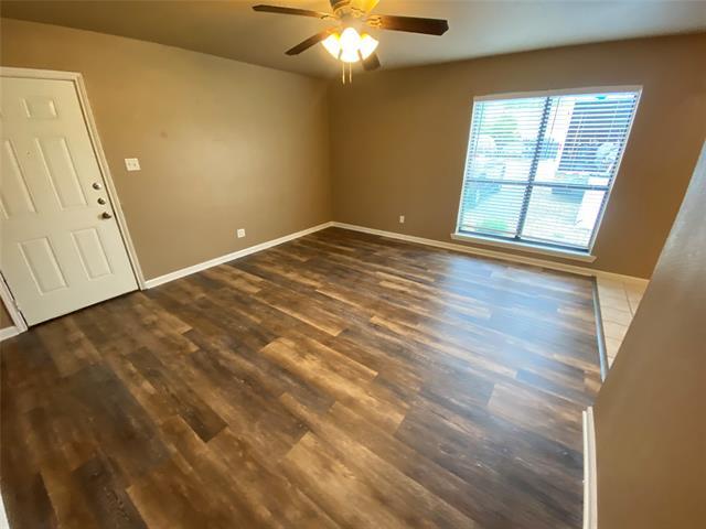 Foto del edificio - 241 N Sherman St