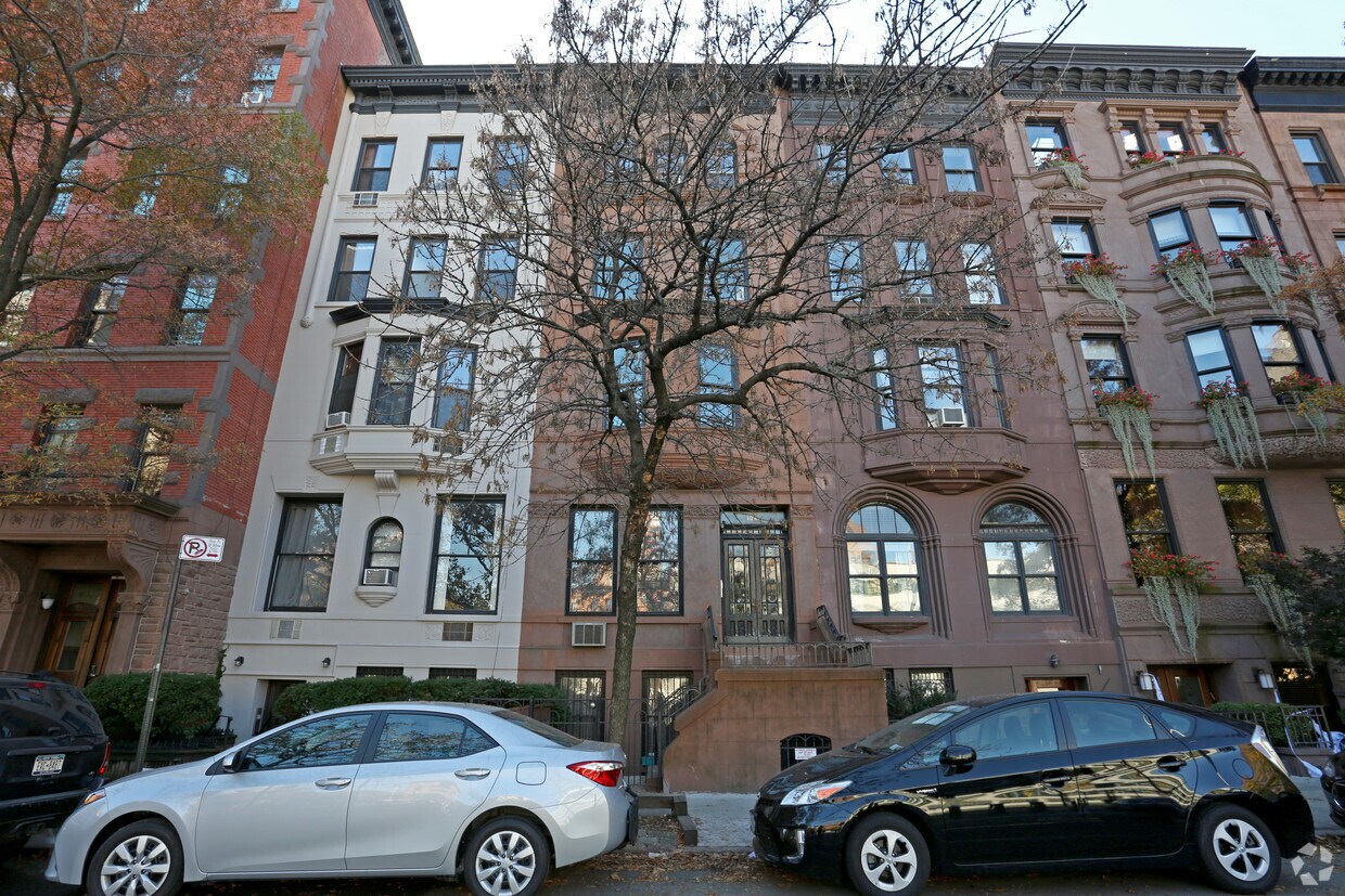 Foto del edificio - 104 W 76th St
