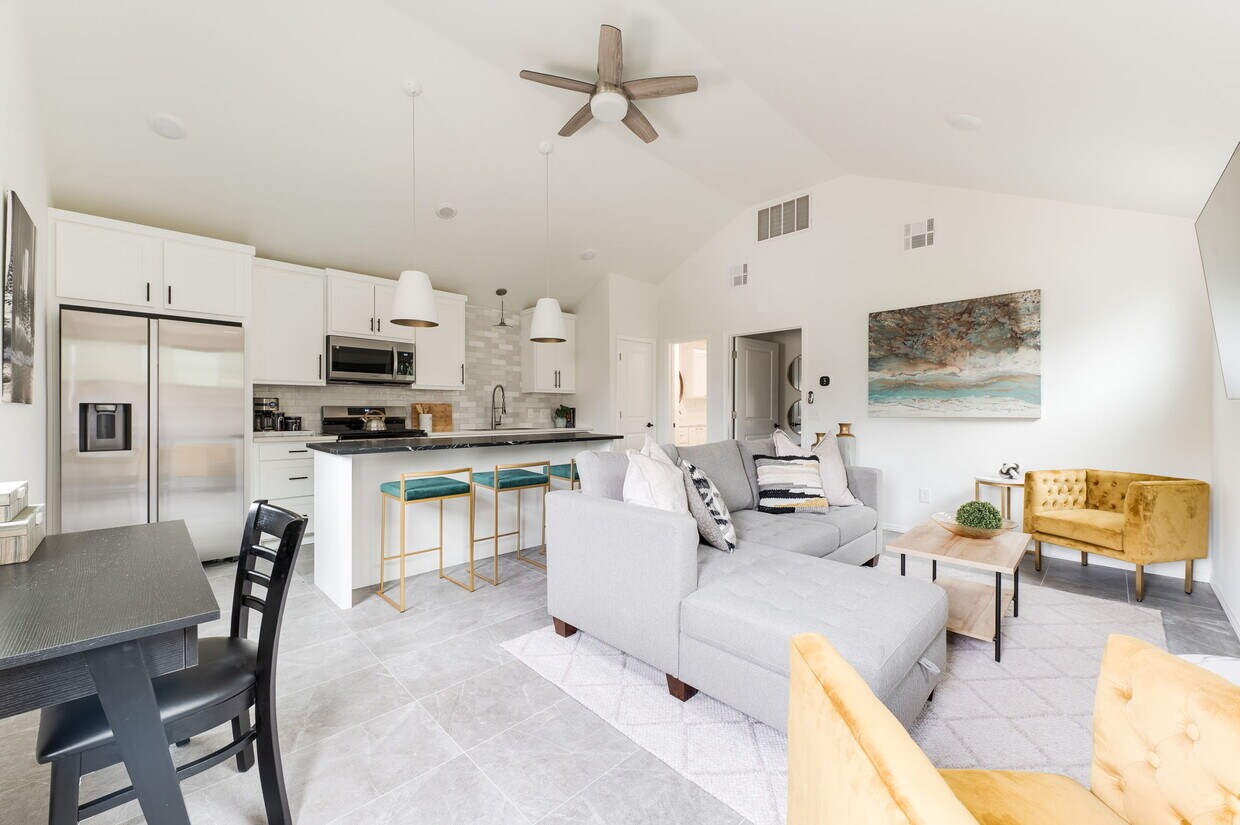 2605 NW 38th St Unit B, Oklahoma City, OK 73112 Apartments in