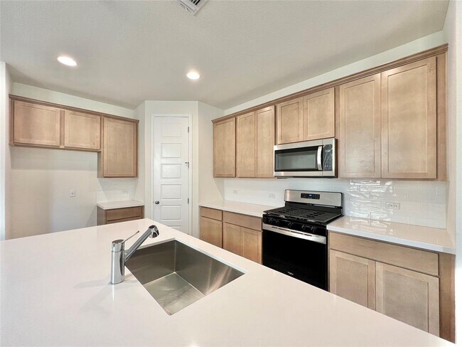 Building Photo - 176 Fluttermill Loop