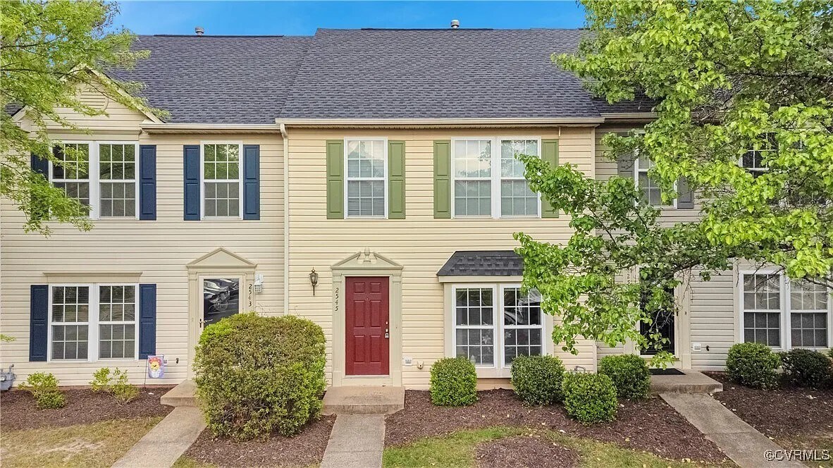 Primary Photo - 2545 Mountain Ash Cir