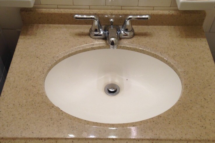 Bathroom appliances - 1717 Trinidad Ave NE
