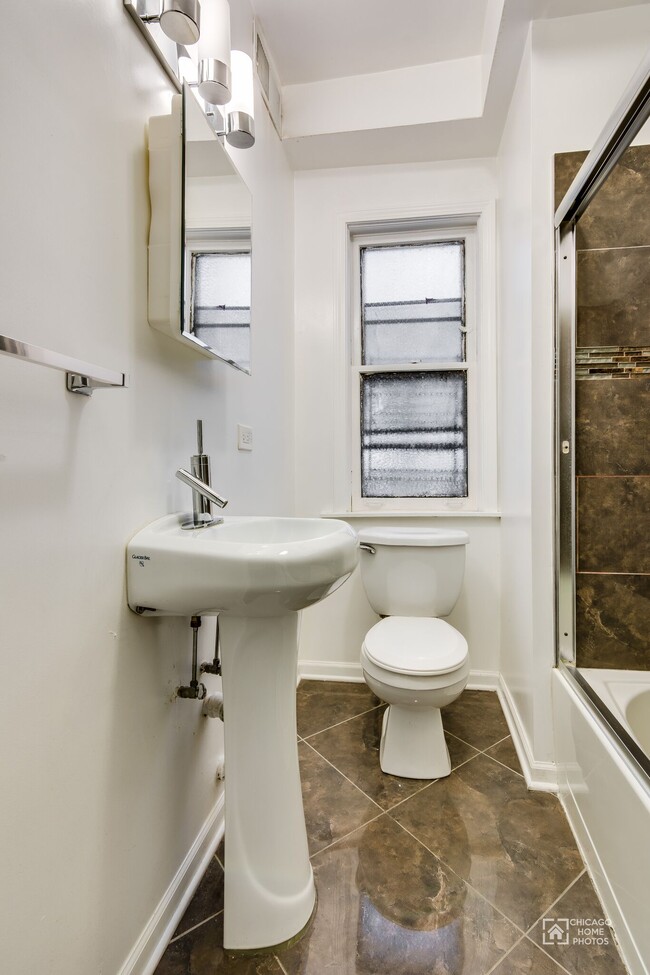 Foto del edificio - 3240 N Clark St