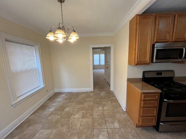 Foto del edificio - 7212 Jackson Blvd