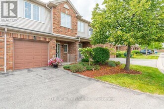 Building Photo - 320 Ambleside Dr