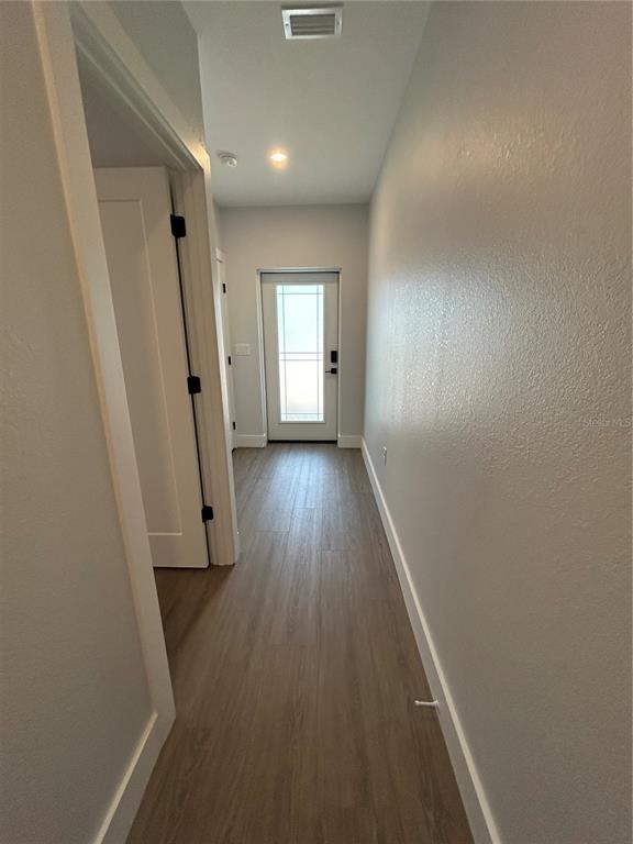 Foto del edificio - 50 Donlon Dr