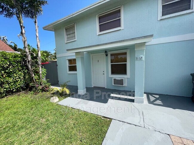 Foto del edificio - 812 W Lakewood Rd