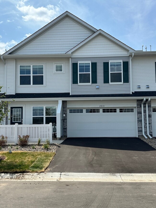 Building Photo - 15021 Adare Way