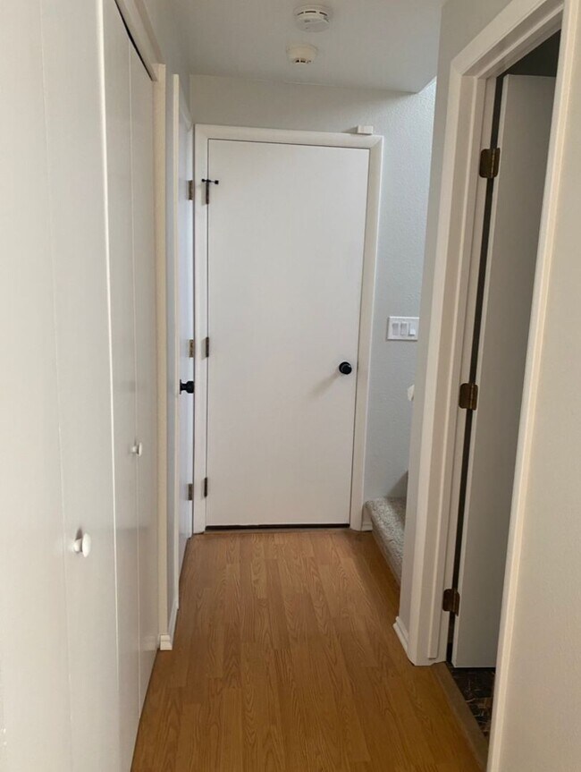 Foto del edificio - Coming soon! Great location, 4 bedroom hou...