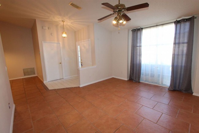Building Photo - Lake Mary - 3 Bedroom 2 Bathroom - 1595.00