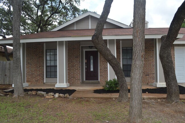 Foto del edificio - Gorgeous, Spacious 4 bed 2 bath