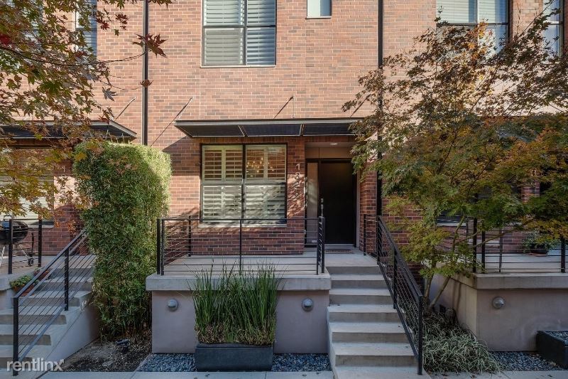 Primary Photo - 2 br, 2 bath Townhome - 1325 W Sutter Walk