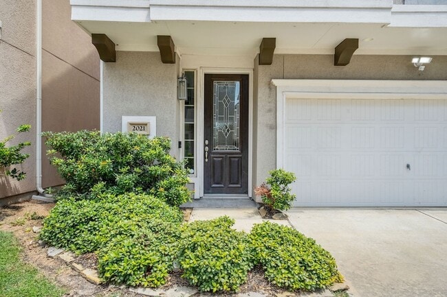 Photo - 2021 Cambridge Heights Pl Townhome