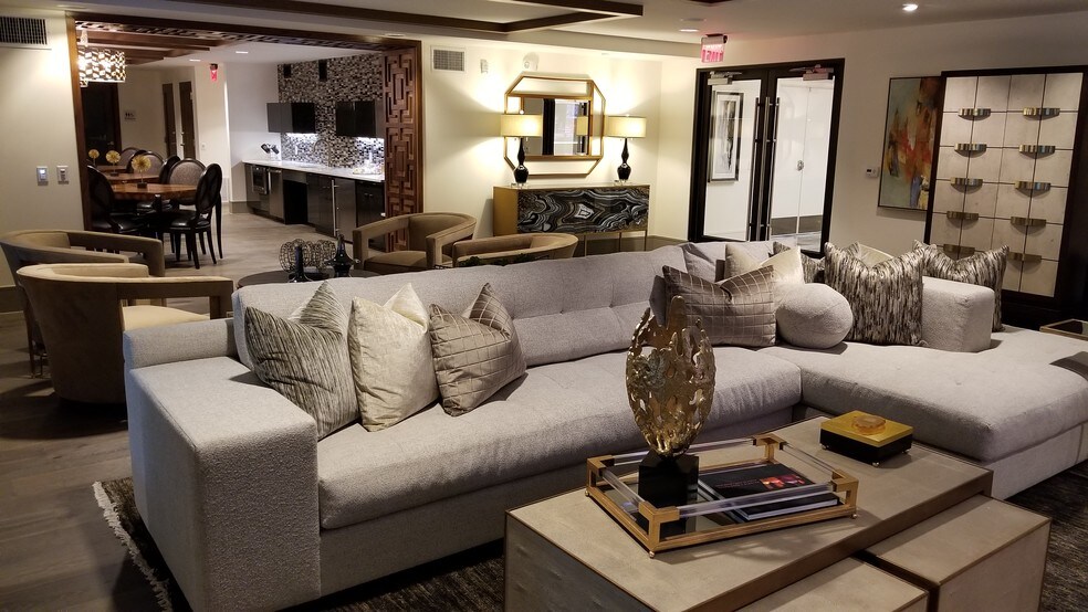 The Hayworth Rentals Houston, TX